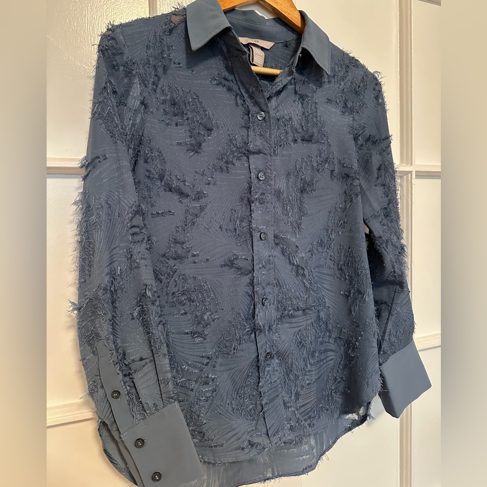 H&M Textured Button Up Blouse - Picture 3 of 7
